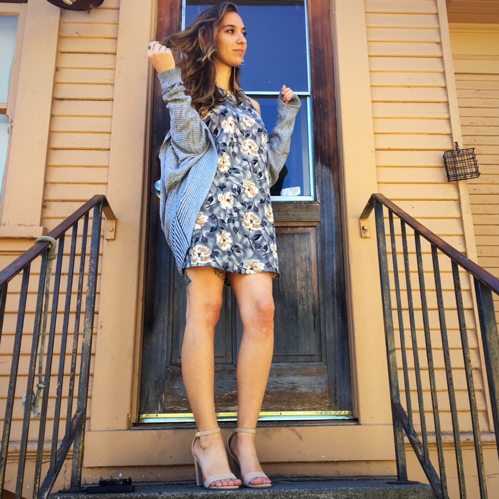 VINTAGE CHARLOTTE RUSSE FLORAL PRINT DRESS